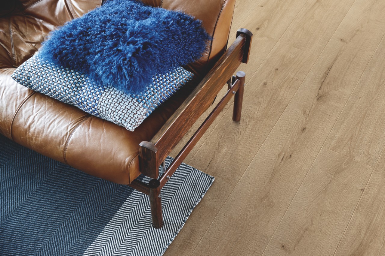 Ламинат Pergo Skara Pro Дуб Тундра L1251-04299 1380×190×9 фото в интерьере